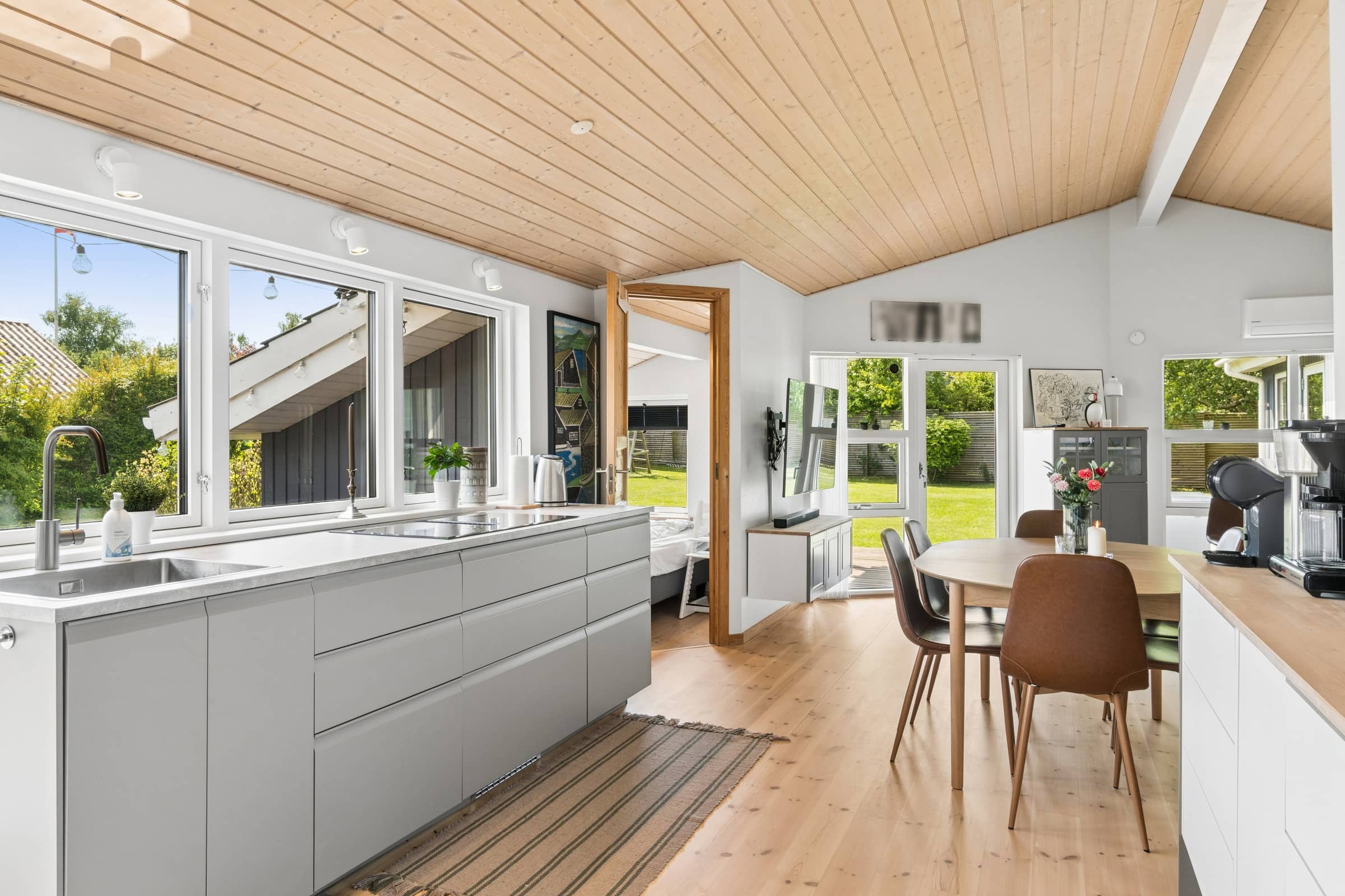 Dejligt sommerhus ved Kongsmark Strand billede 5
