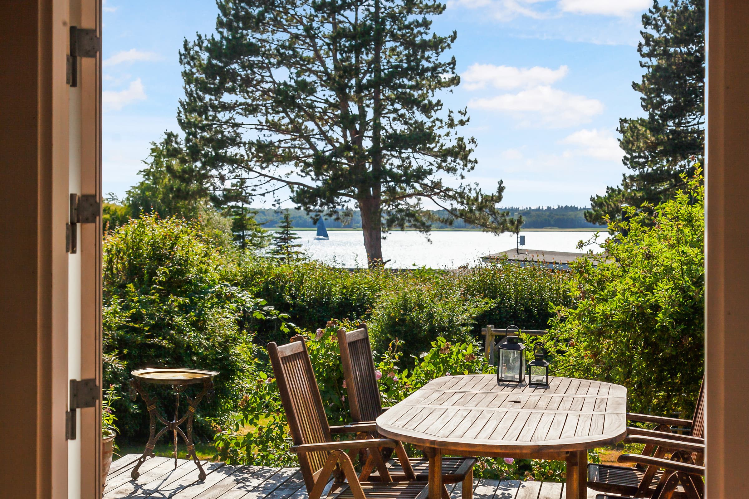 Skønt sommerhus med udsigt til Roskilde Fjord - billede 1