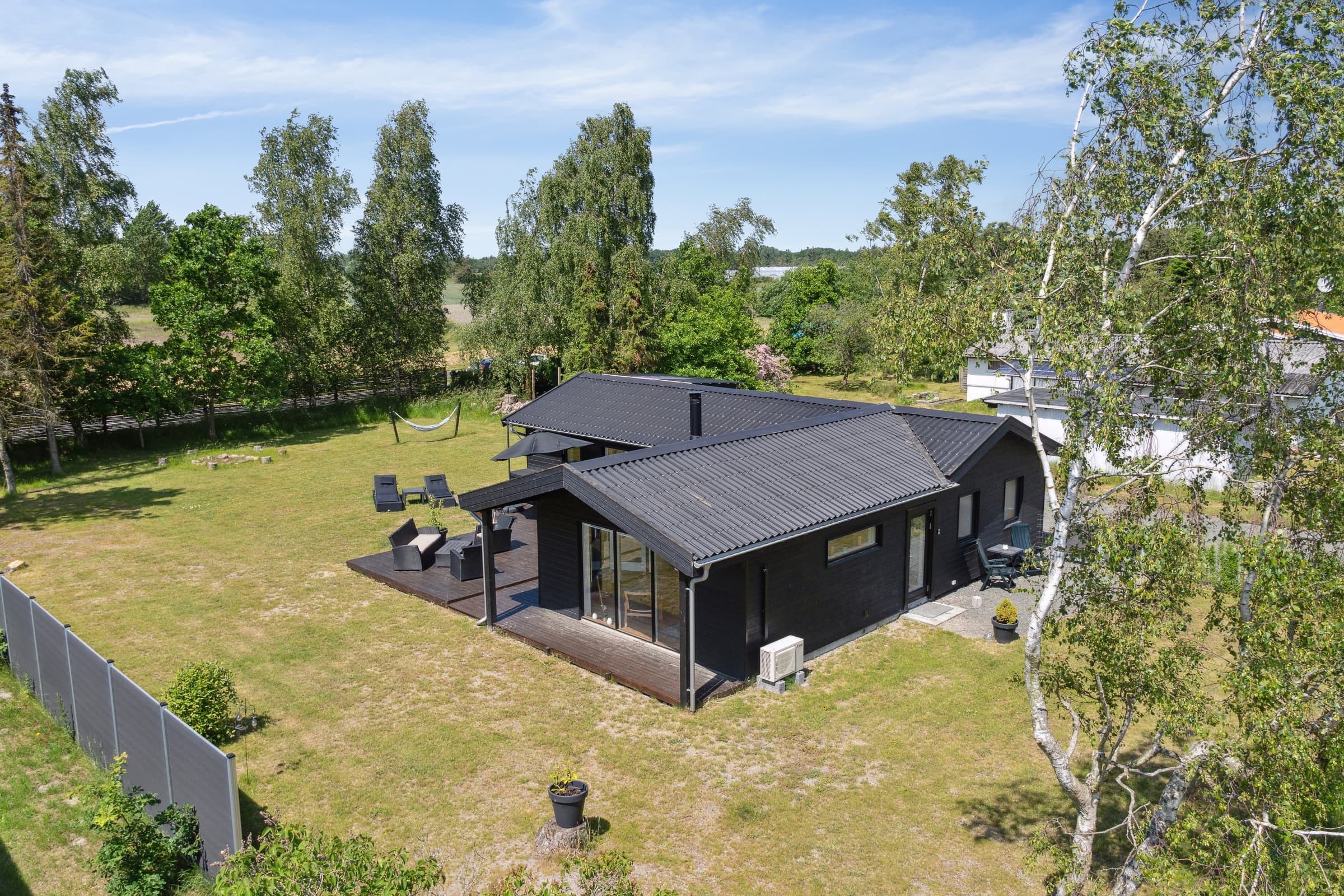 Lækkert lyst sommerhus i Marielyst - billede 1