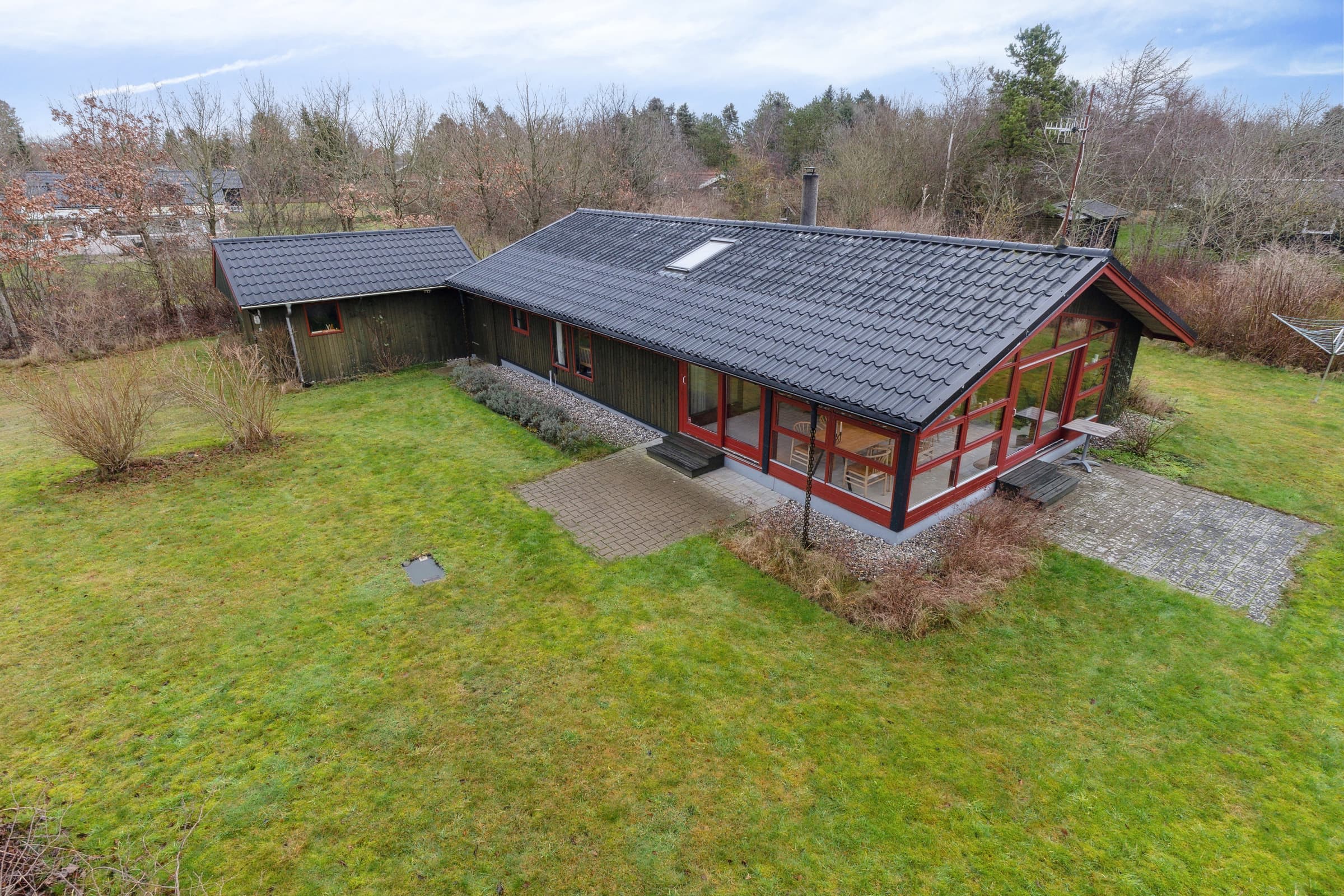 Hyggeligt sommerhus i Trend - billede 1