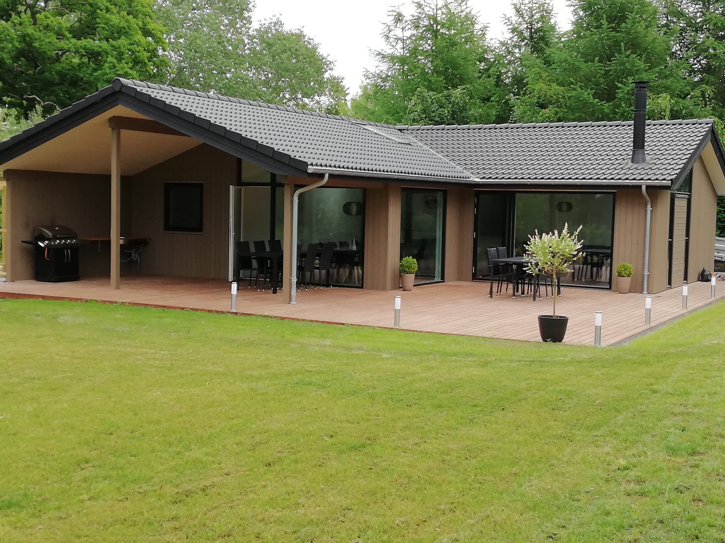 Charmerende sommerhus i Fjellerup m. indedørs spa - billede 1