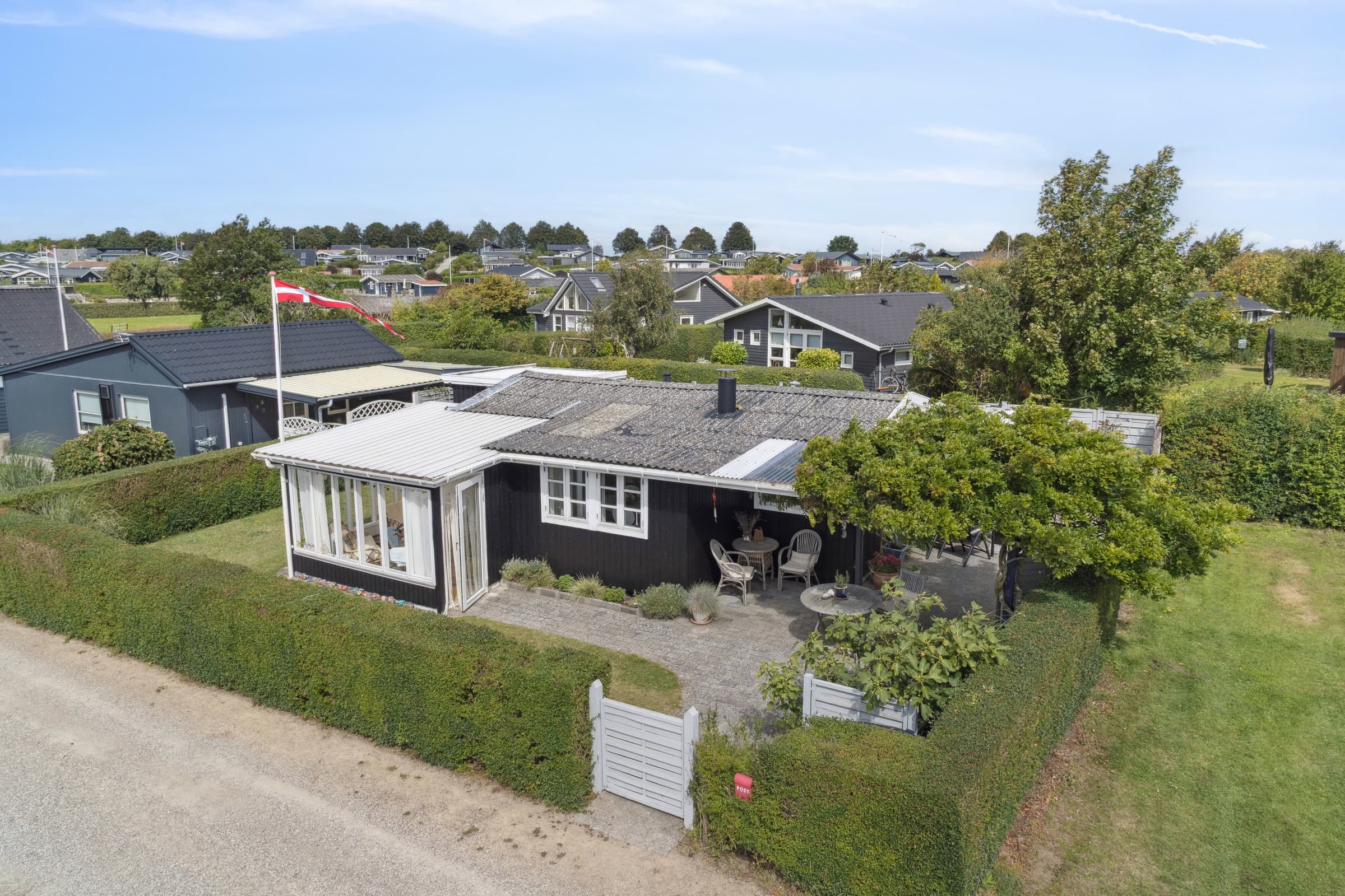 Klassisk sommerhus idyl  - billede 1