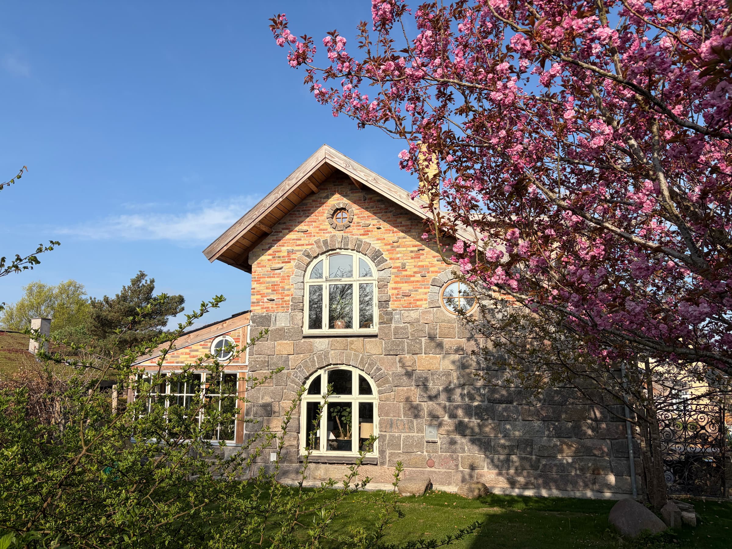 ØKO-hus imellem hav og fjord. - billede 1