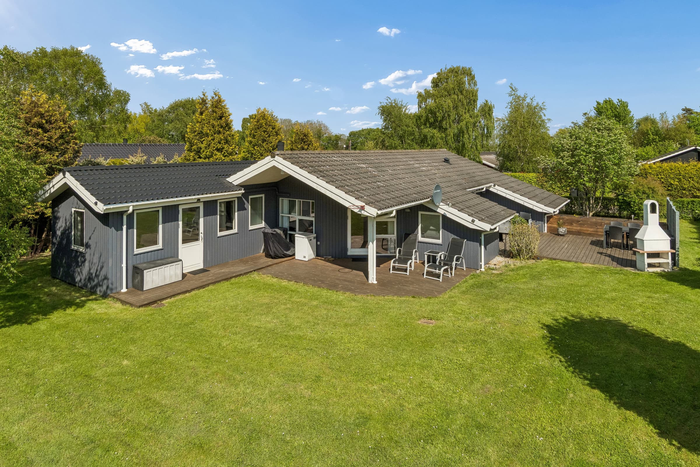 Dejligt sommerhus ved Kongsmark Strand - billede 1