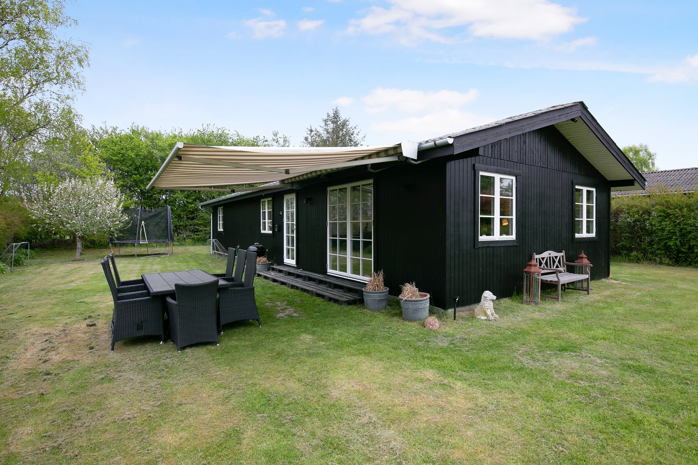 Dejligt sommerhus for familie og venner - billede 1
