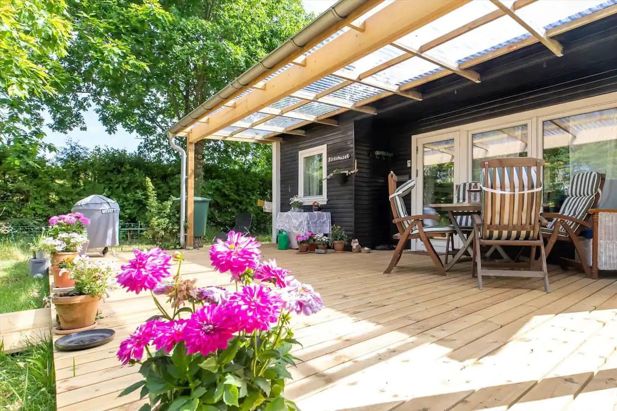 Hyggeligt sommerhus ved pragtfuld strand og skov - billede 1