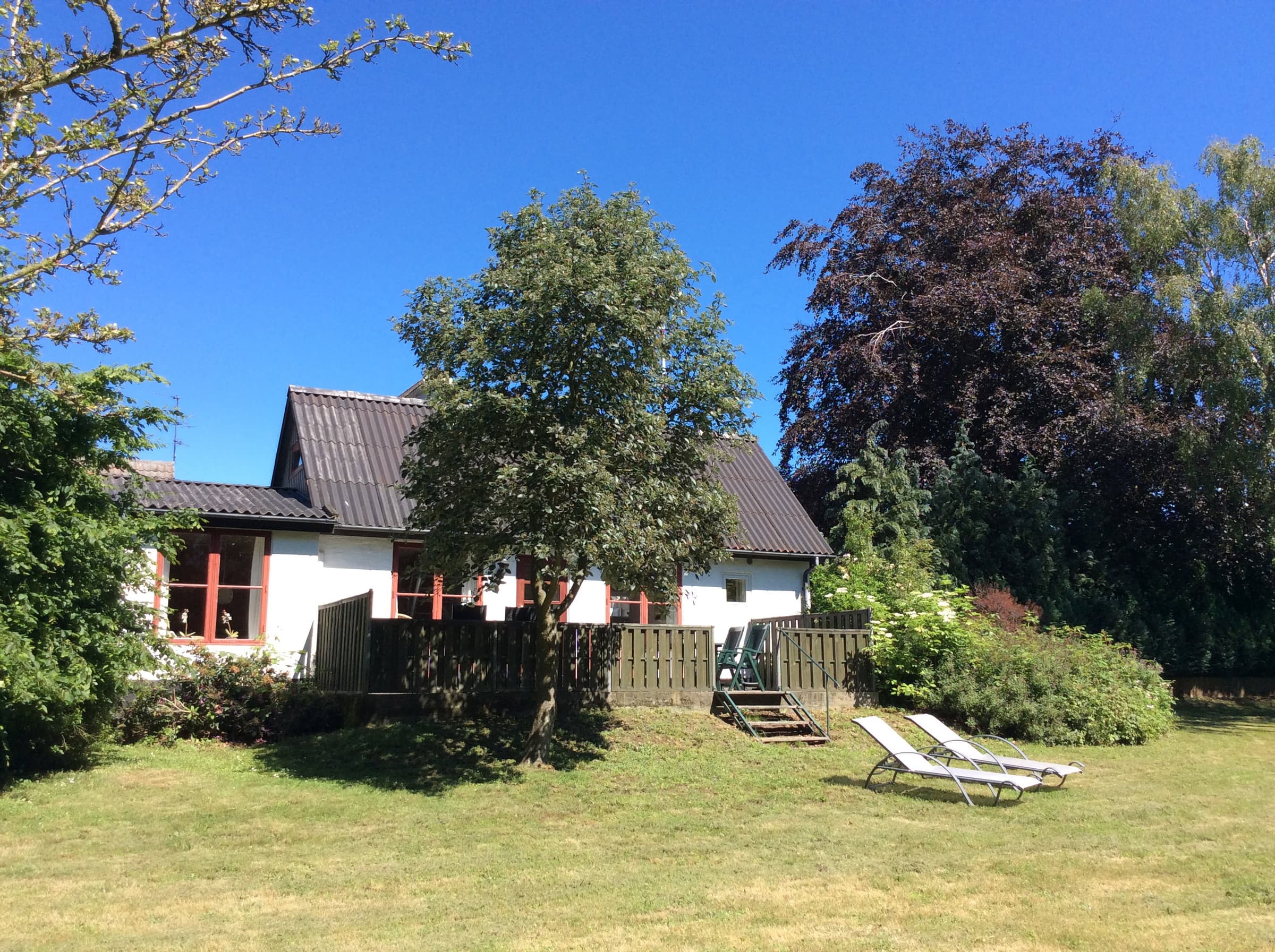 Idyllisk sommerhus på eventyrlige Bornholm - billede 1
