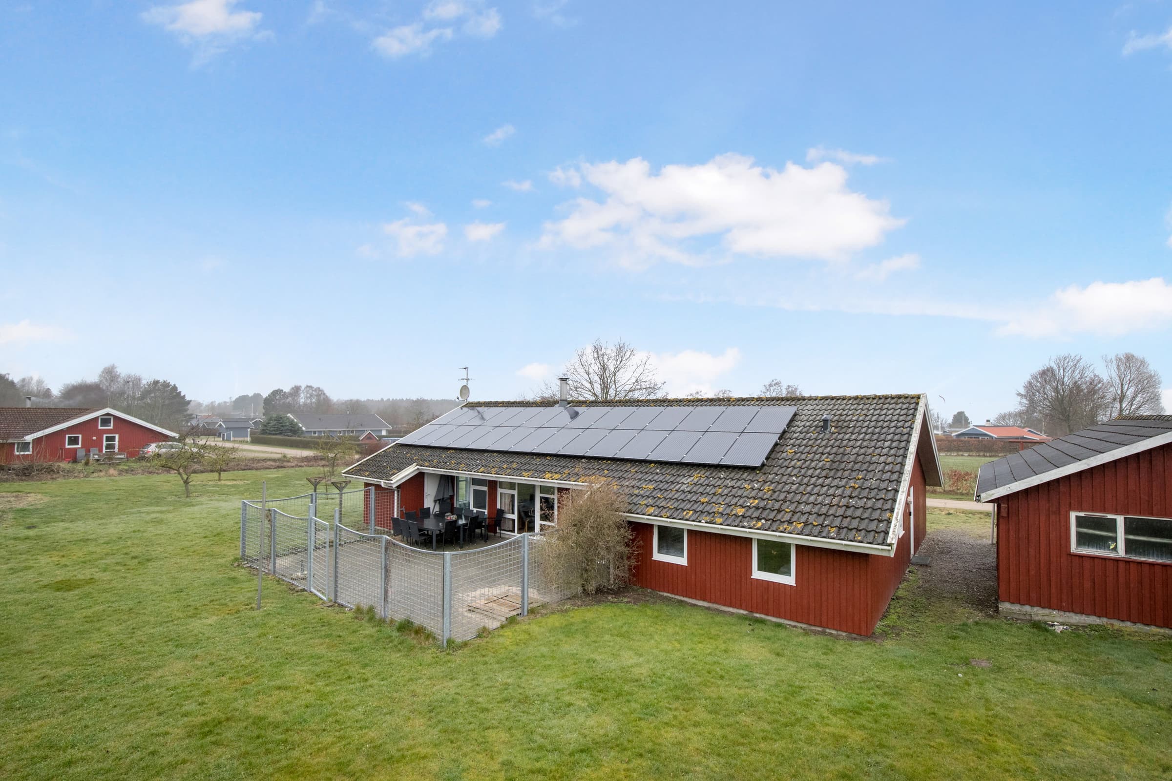 Indbydende poolhus - billede 1