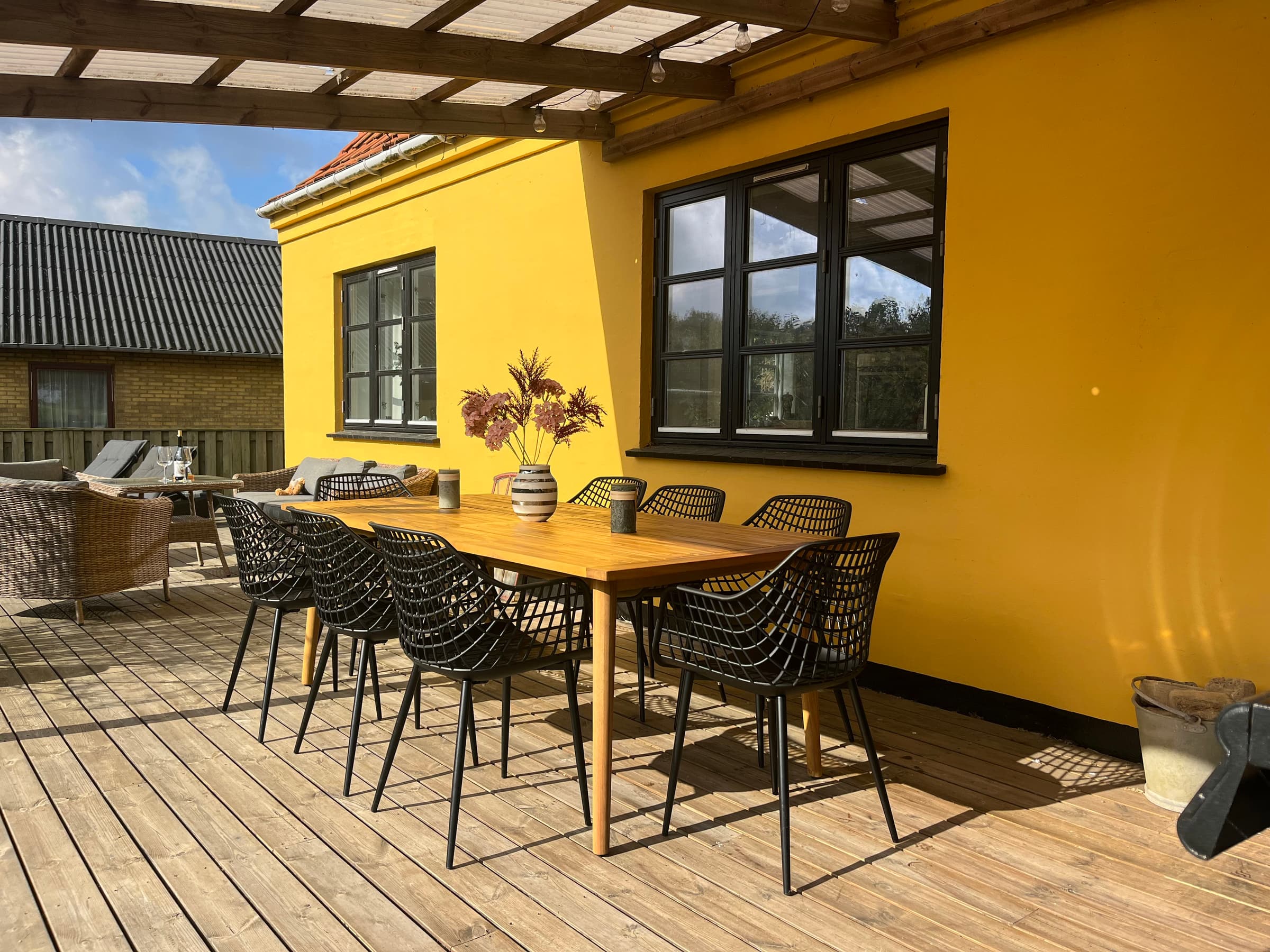 Dejligt rummeligt sommerhus på Bornholm - billede 1