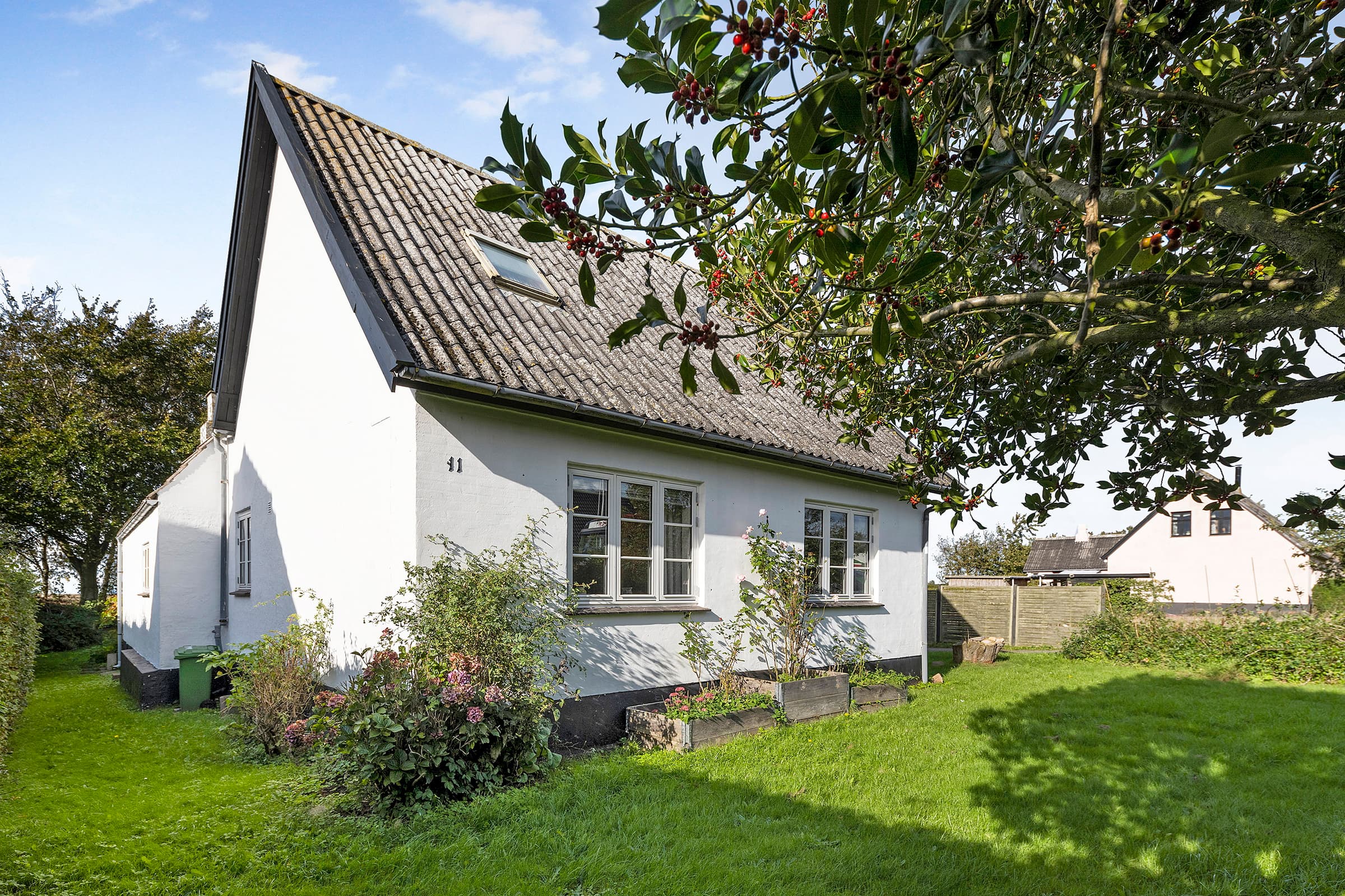 Hyggeligt sommerhus på Nordbornholm - billede 1