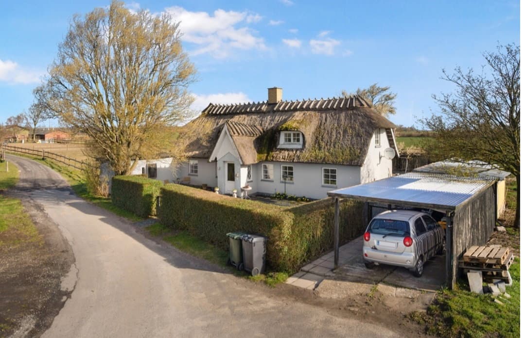 Hyggeligt hus på landet i roligt område. - billede 1