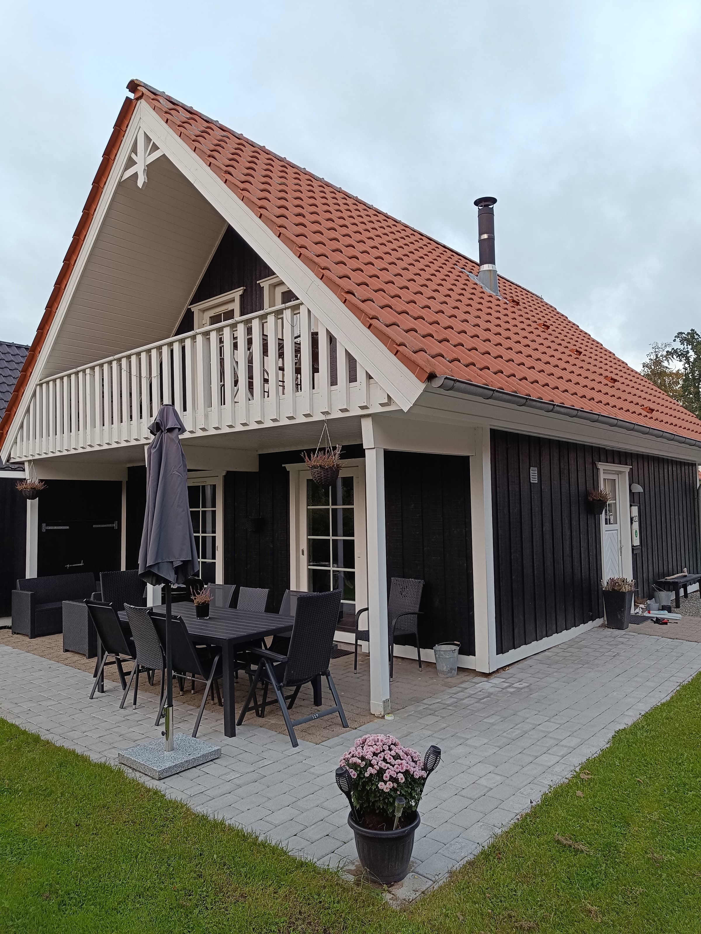 Sommerhus med mulighed for både ro og aktivitet - billede 1