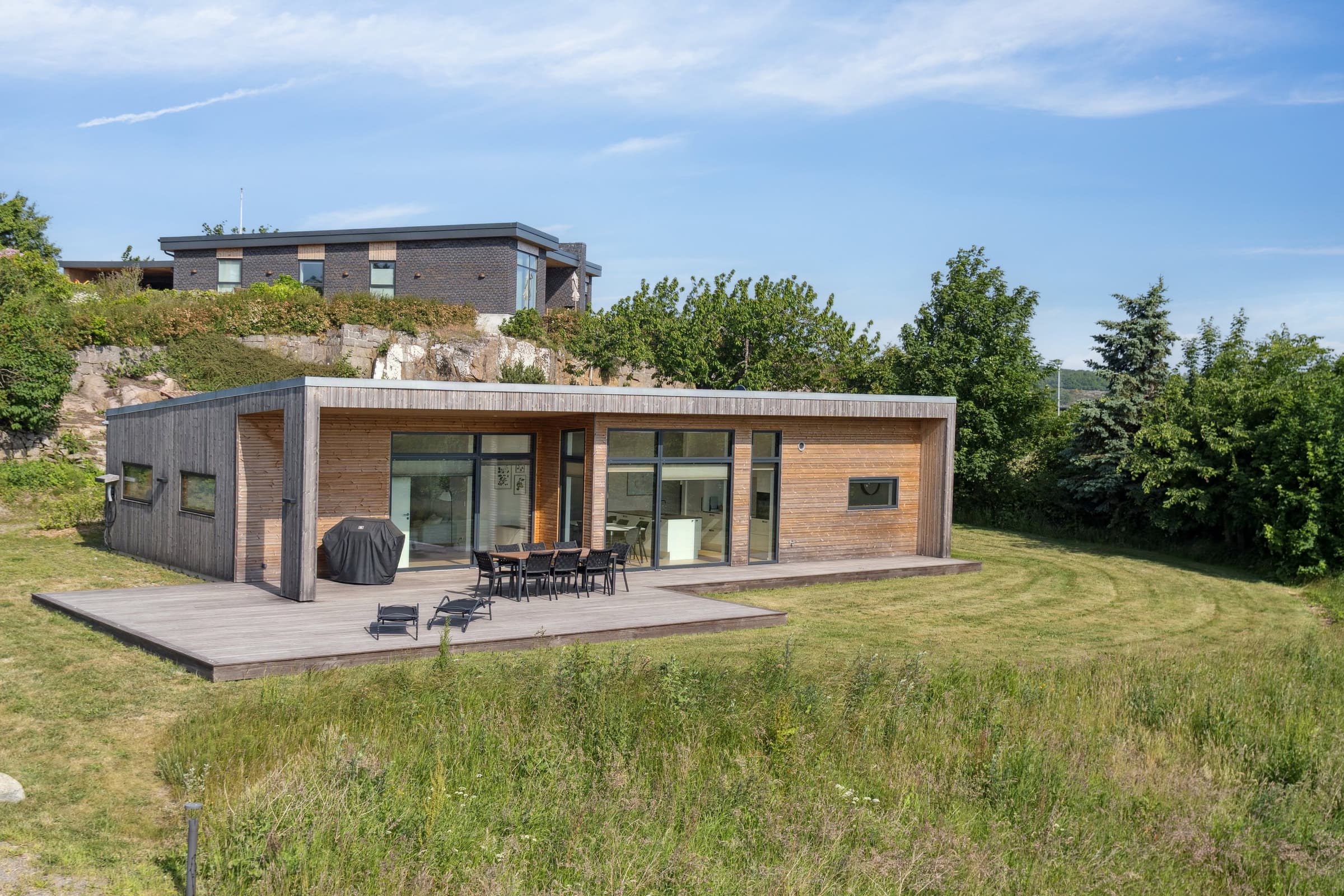 Ferie med komfort, natur og moderne design - billede 1