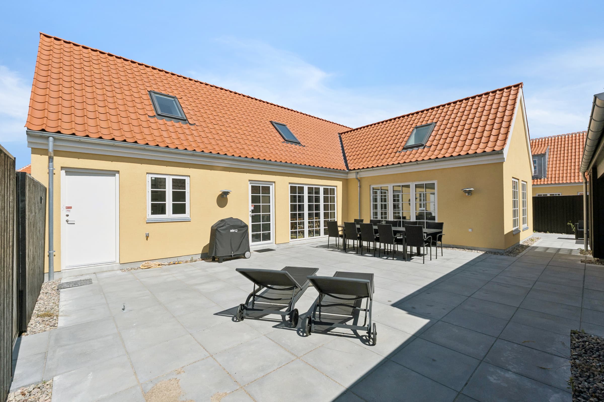 Ferieidyl med terrasse og rummelig stue i Skagen - billede 1