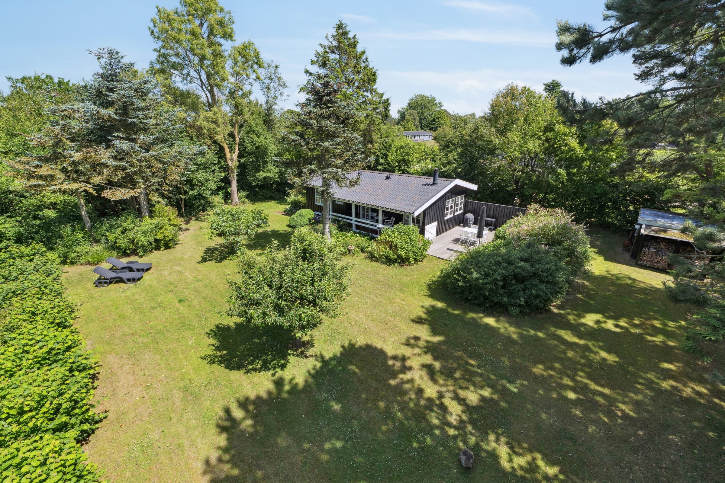 Idyllisk sommerhus på Nordlangeland - billede 1