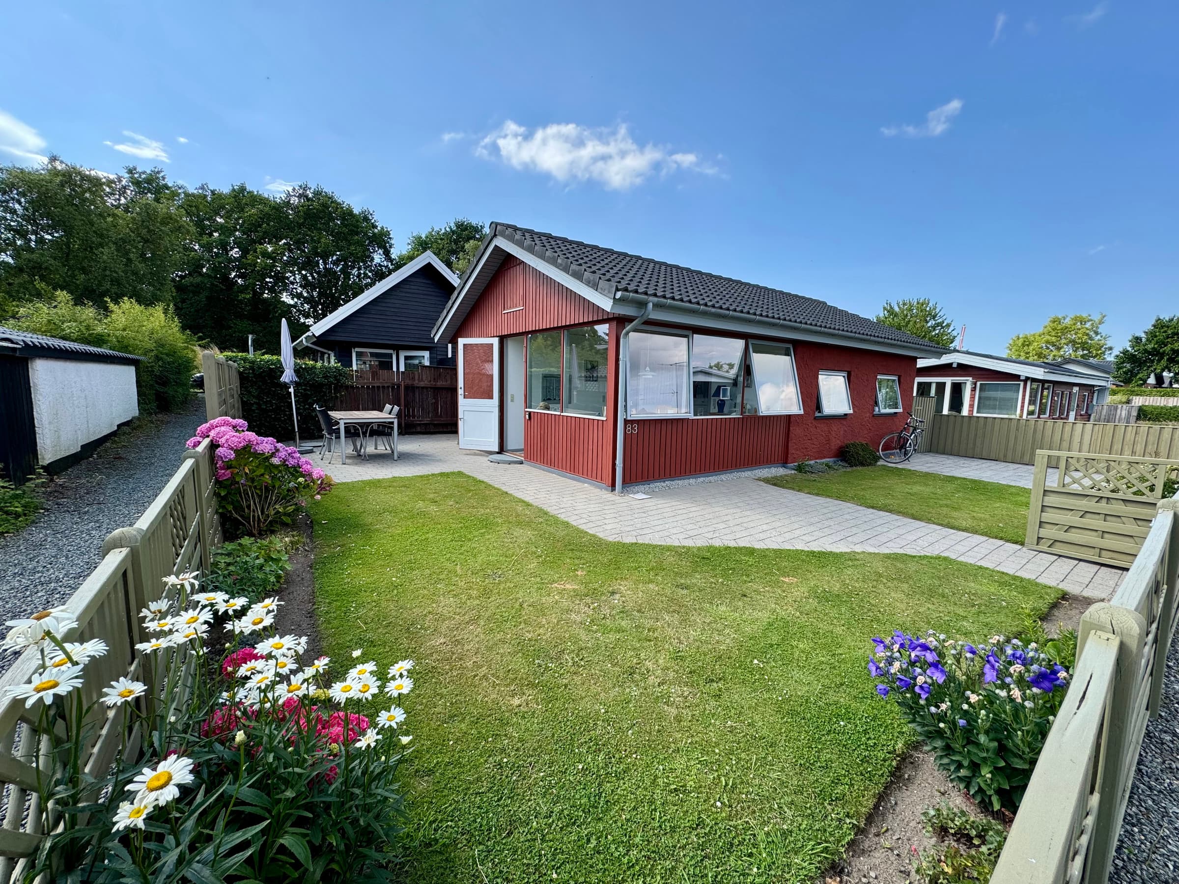 Hyggeligt sommerhus med kig til Kerteminde Fjord. - billede 1