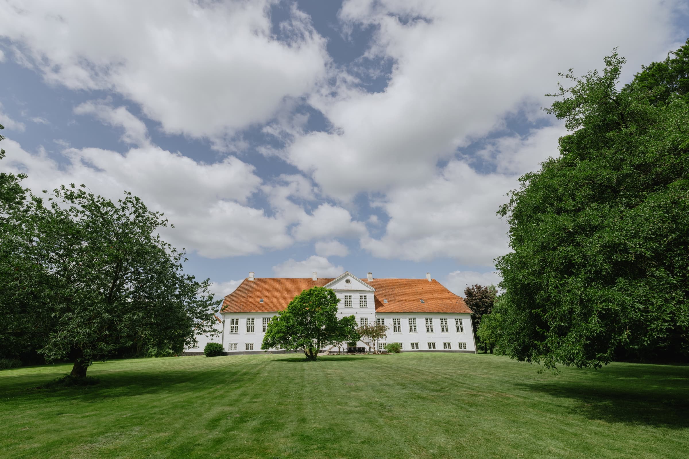 Hindemae Gods til ferie og arrangementer - billede 1