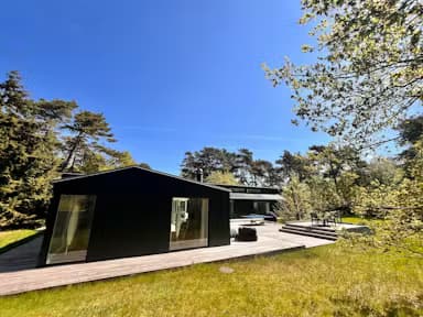 Familievenligt sommerhus tæt på strand - billede 1