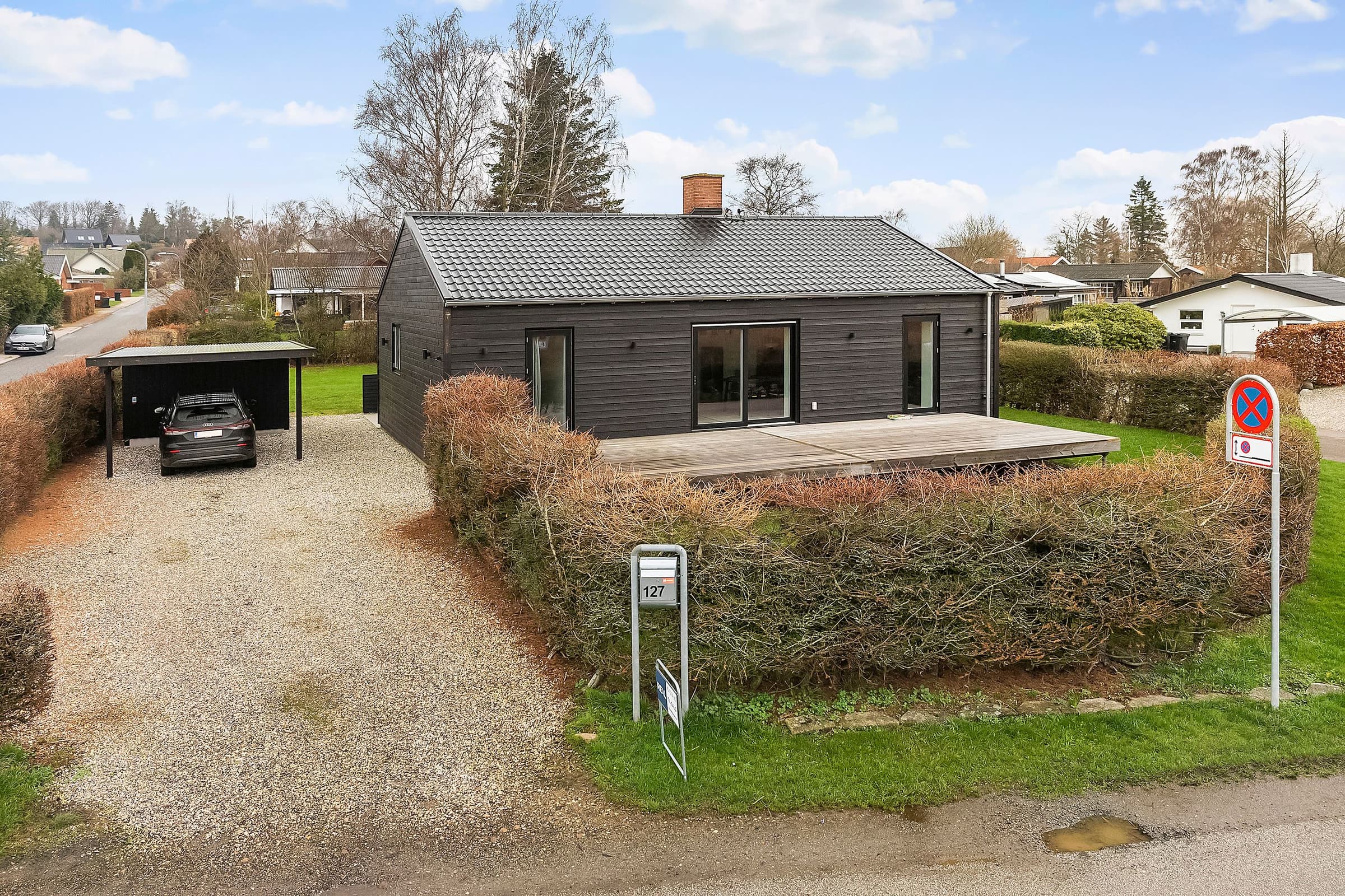 Familieferie tæt ved fjord og strand - billede 1