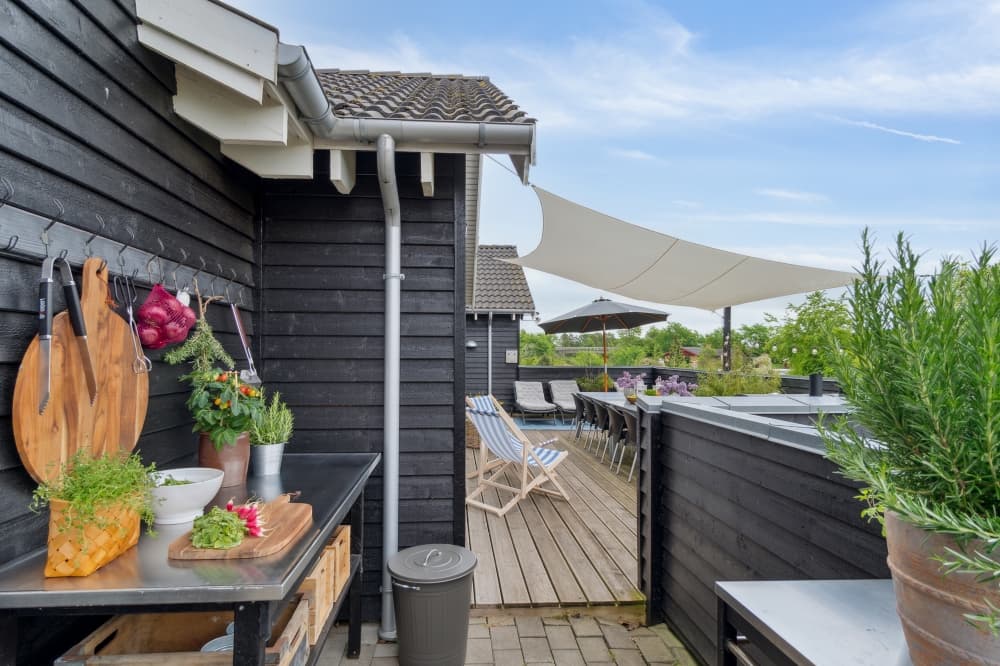 Sommerhus med pool i Tisvildeleje. - billede 1