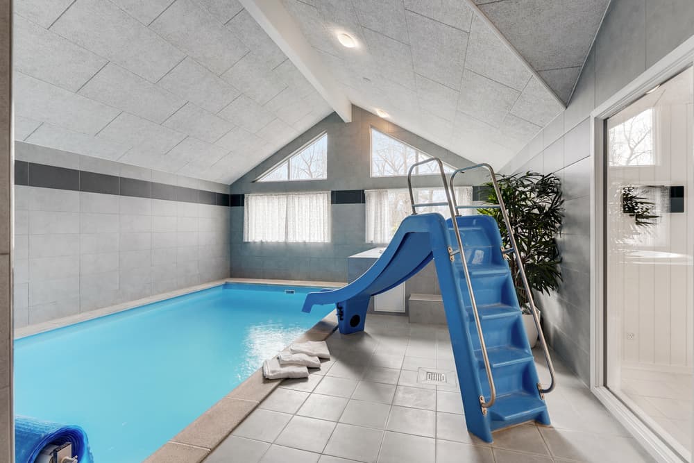 Stort sommerhus i absolut gåafstand til skøn badestrand - billede 1