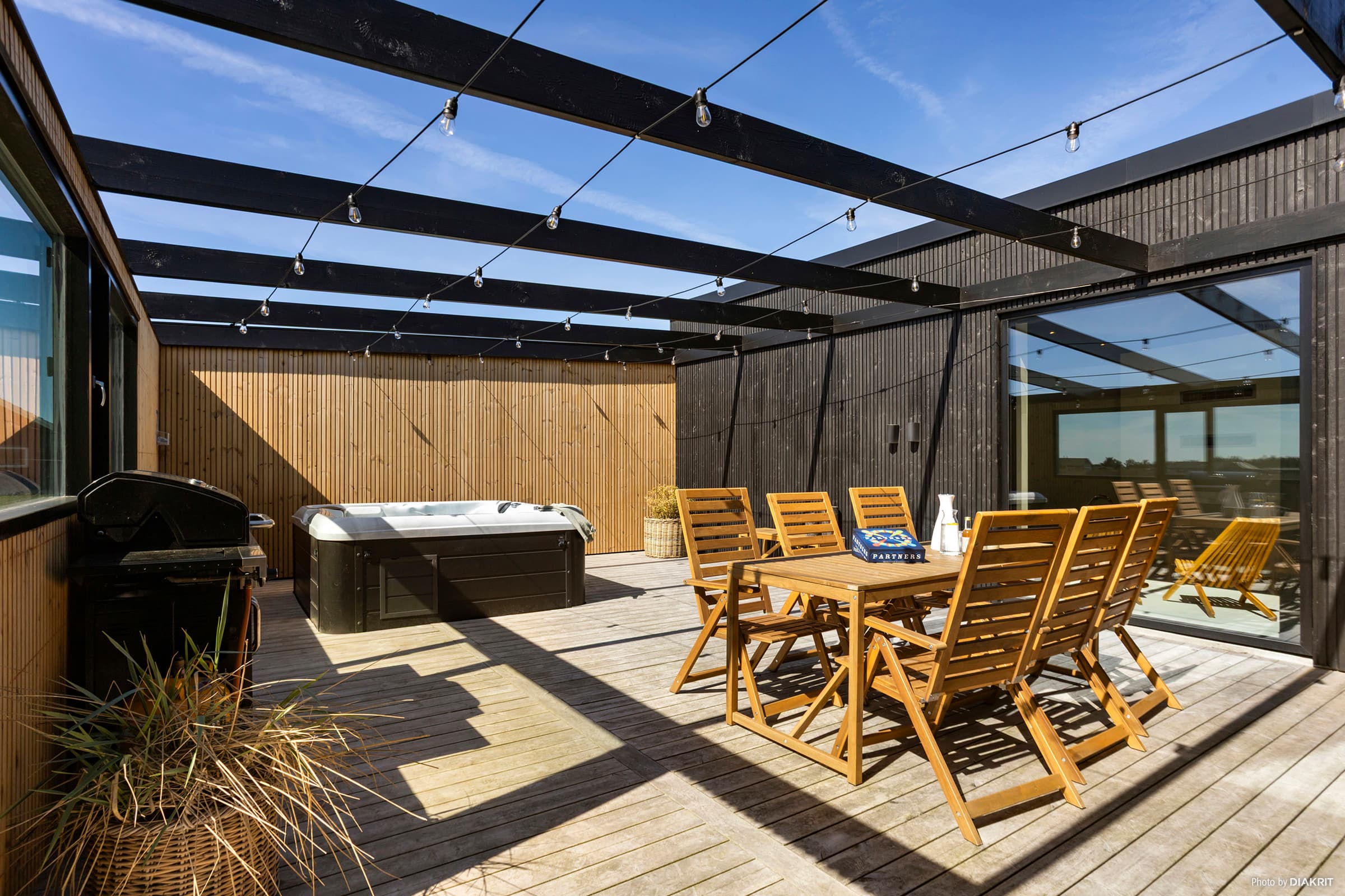 Poolsommerhus med spa, sauna og udewellness tæt på Vesterhavet - billede 1